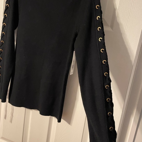 NWT Dex Lace Up Sleeved Sweater - Picture 7 of 12